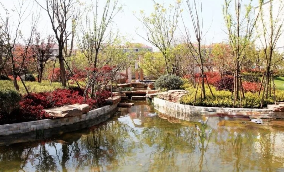 上海高端的养老社区有哪些，附地址及电话